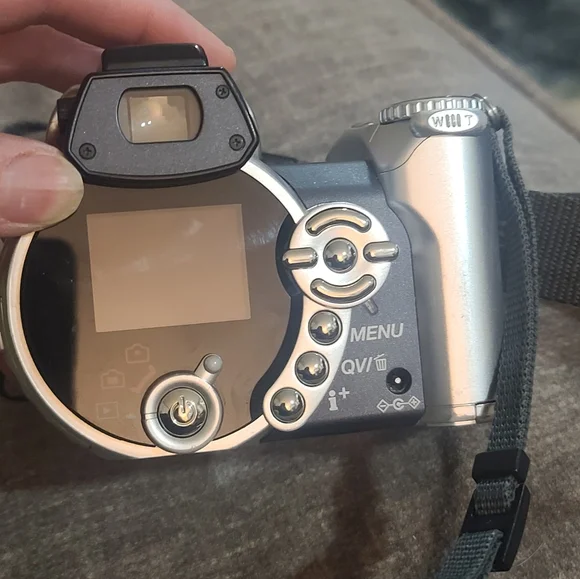 Konica Minolta Dimage Z2 Digital Camera 10x Zoom - Picture 6 of 12